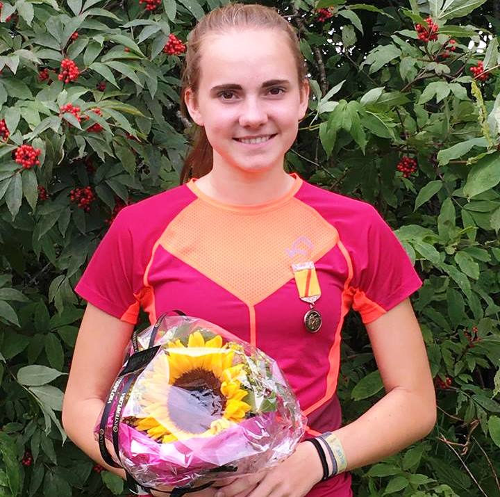 Marianne Rossevatn fra Øvre Eiken med bronsemedalje (Foto: Øvre Eiken Skytterlag)