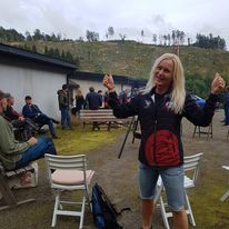 Vi tenner grillen etter noen timer med dugnad - du kommer vel? :-)