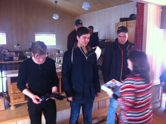 Sebastian nr to, Bendik nr 3. Begge like bak en seirende Arne Ivar fra Gisund